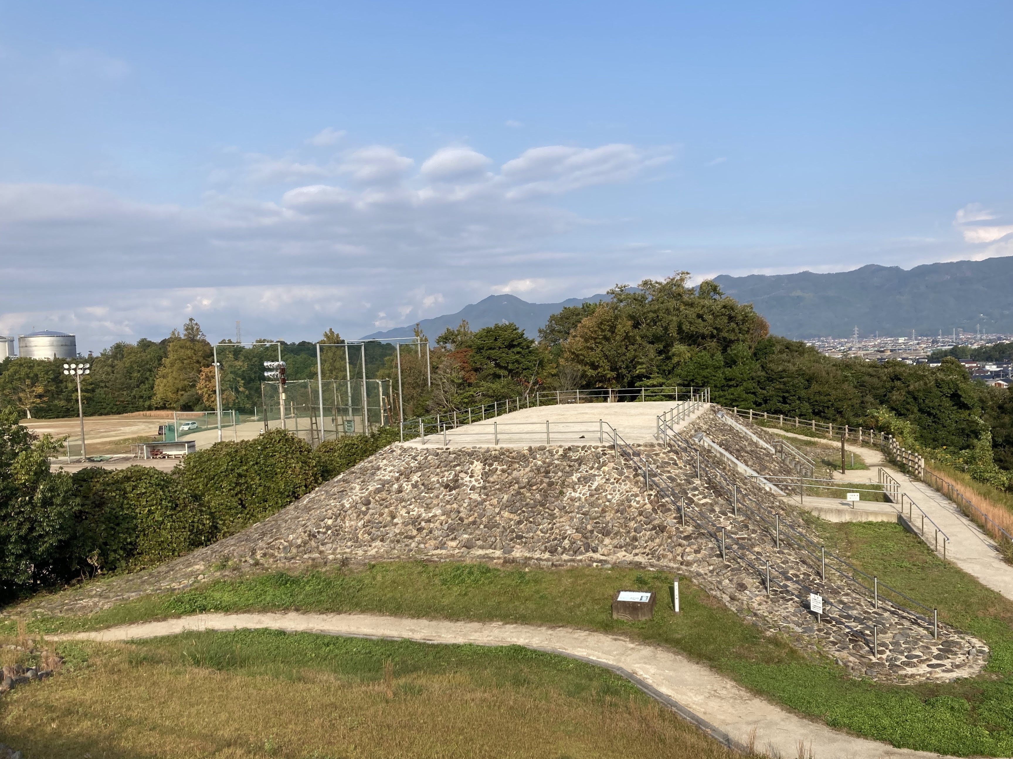西谷墳墓群